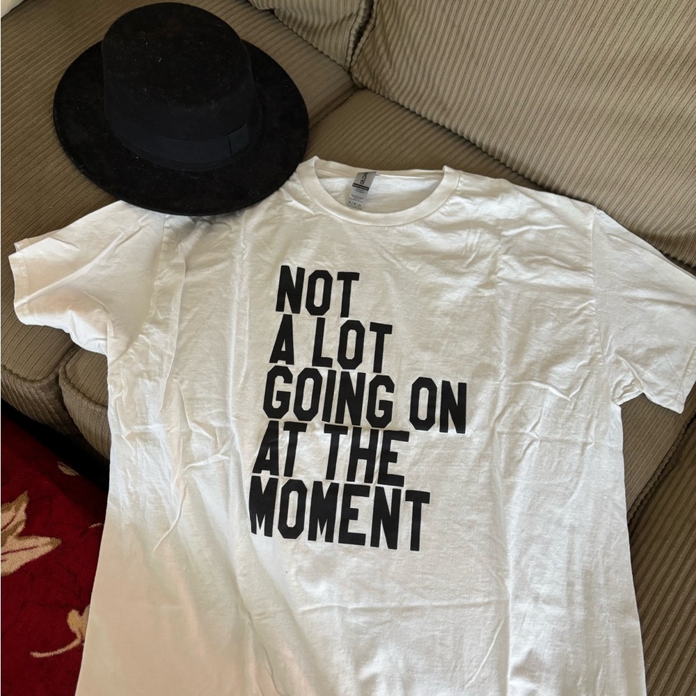 Taylor Swift 22 tshirt and hat
